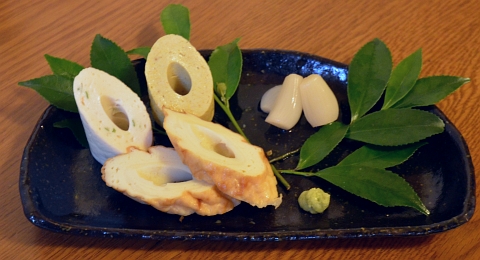 とうふちくわ (Tofu Fish Cake): "Whispers of Sea and Silk"