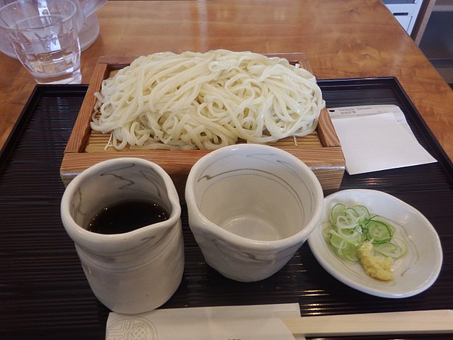 氷見うどん (translated "Himi Udon"): "Whispers of the Sea in Silken Noodles"