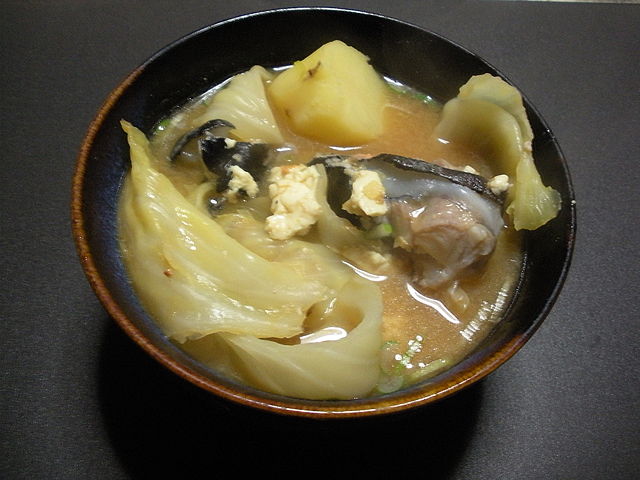 ゴッコ汁 (translated "Gokko Soup"): "Whispers of the River's Embrace"