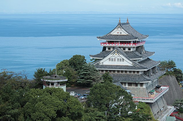 熱海城(Atami Castle): "Whispers of the Sea and Stone"