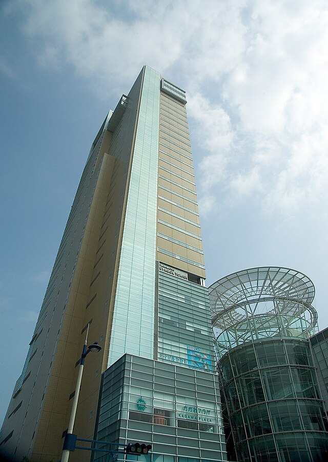 高松シンボルタワー(Takamatsu Symbol Tower): "Whispers of the Sky: A Towering Embrace"
