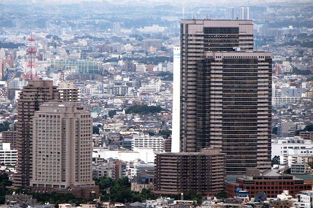 恵比寿ガーデンプレイス (Ebisu Garden Place): "Whispers of Elegance in Urban Serenity"