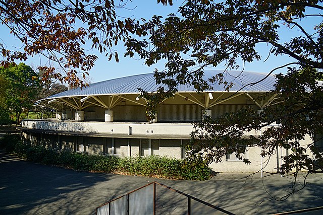 服部緑地野外音楽堂 (Hattori Ryokuchi Outdoor Music Hall): "Symphony of Nature's Embrace"