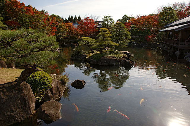 好古園 (Garden of Timeless Beauty): "Whispers of Ancient Blossoms"