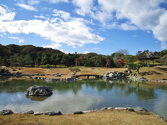 楽山園 (Pleasant Mountain Garden): "Whispers of Serenity in Nature's Embrace"