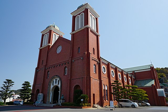カトリック浦上教会(Catholic Urakami Church): "Whispers of Faith Beneath the Sky"