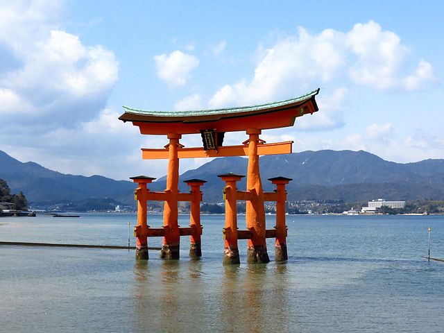 厳島神社(Itsukushima Shrine): "Whispers of the Tides: A Sacred Dance of Serenity"