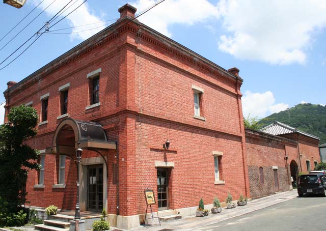 Reverie at Ozu's Red-Brick Hall