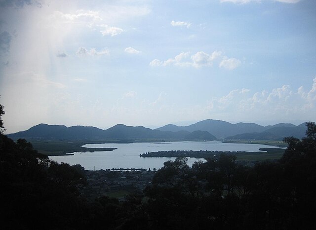 近江八幡の水郷 (Omi Hachiman's Water Town): "Whispers of Tranquil Waters"
