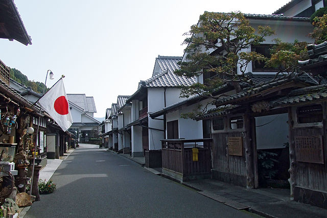 宇和町卯之町 (Uwa Town, Unomachi): "Whispers of Timeless Traditions"