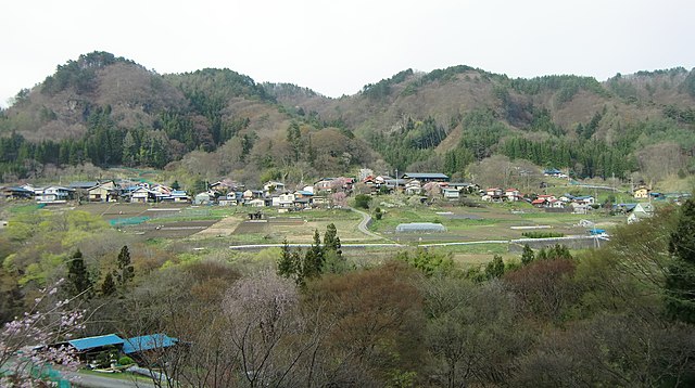 赤岩 (中之条町)(translated Red Rock (Nakanojo Town)): "Whispers of Crimson Echoes"